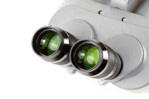 Bild von APM 100mm 45° SD APO Fernglas mit UF24mm