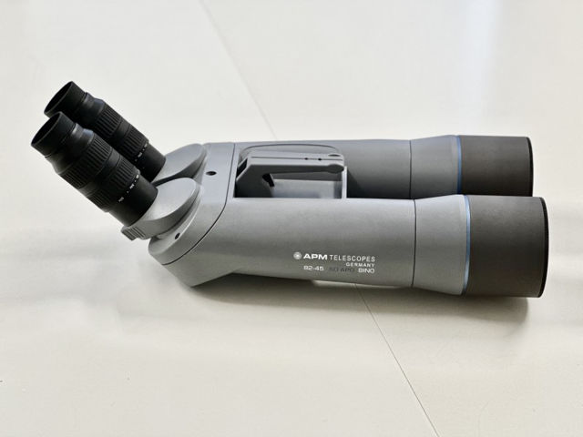 Bild von APM 30x-61x82 SD-Fernglas 45° mit Super Zoom Okularset