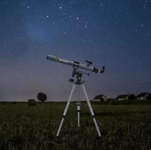 BRESSER Space Explorer 90/900 EQ3 Refraktor-Teleskop